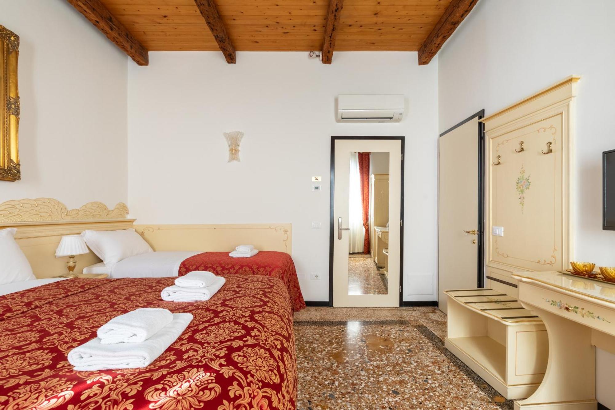 Hotel Ca' Luisa Venedig Exterior foto